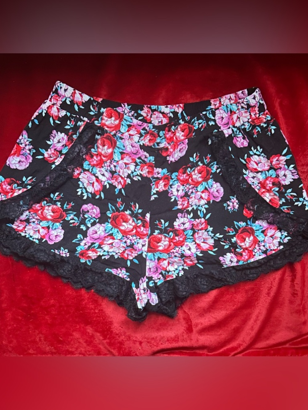 Y2k Charlotte Russe Black Dark Floral Shorts M Red Pink Roses Lace Trim Grunge